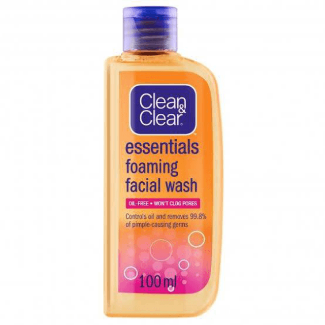 Clean and Clear Foaming Facewash 100ml